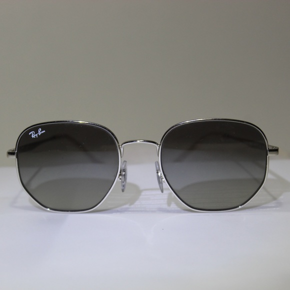 Men’s Rayban RB3682 - Picture 1 of 3